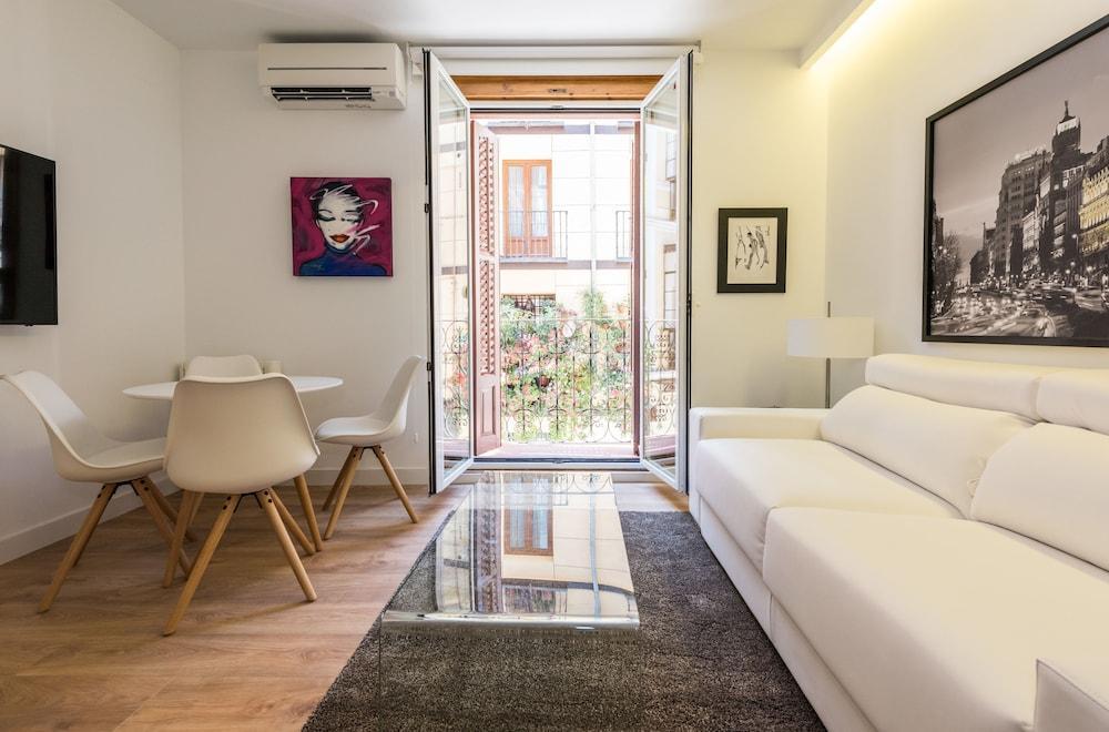 Chueca Boutique Apartment มาดริด ภายนอก รูปภาพ